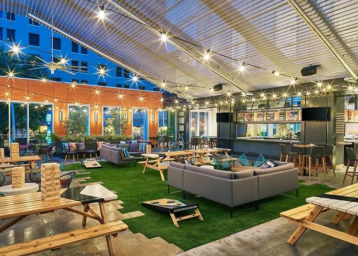 Aloft Austin Downtown